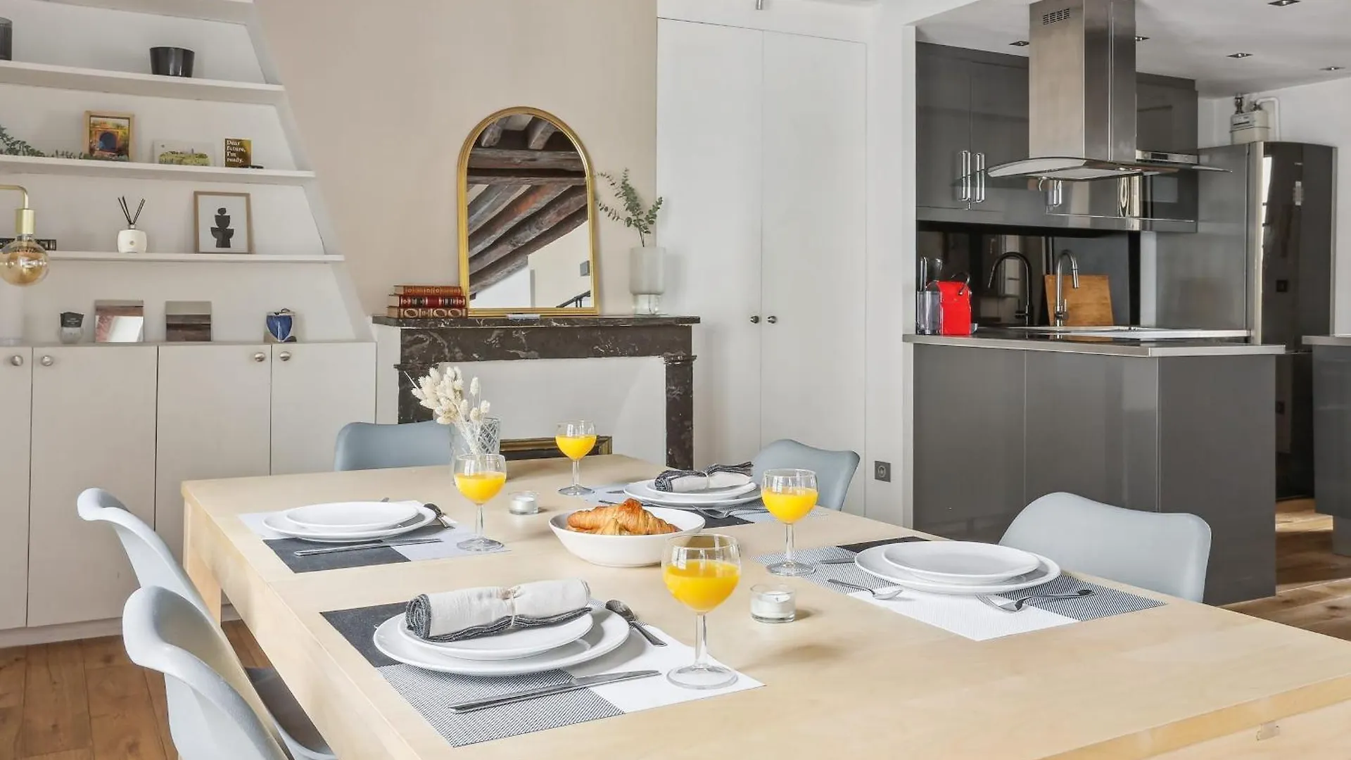 Apartment Les Halles & Le Marais - 2Br - Cityapartmentstay Paris France